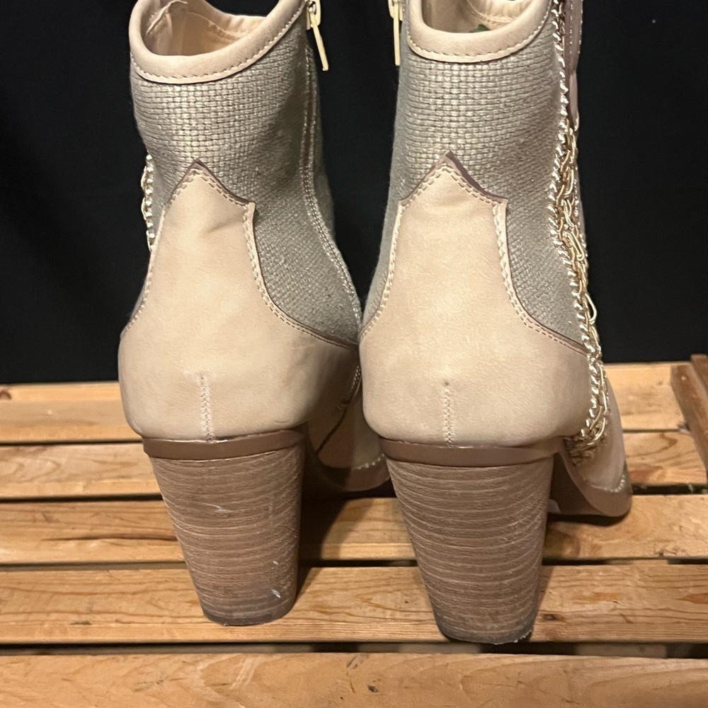 #4753. C Comfort Tan Western Style Faux-Suede Bootie. Women's size 11W - Picture 7 of 11